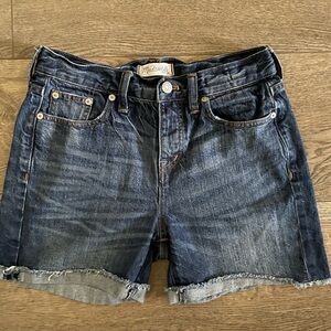 Madewell mid rise cuff button denim medium wash shorts size 24